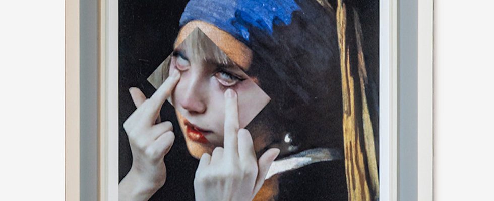 THE GIRL WITH THE WHITE EYES 【F10】額装作品