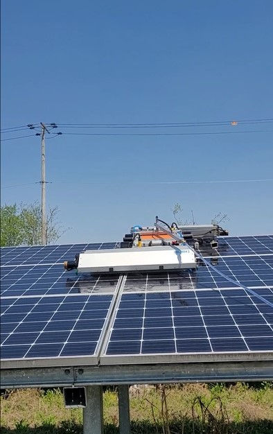 ソーラーパネルクリーニング機器