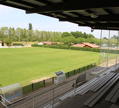 terrains de foot au complexe de Tennis Camp 40