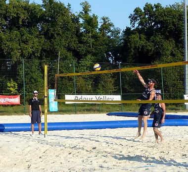 Terrain de beach tennis