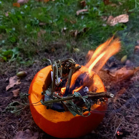 Mabon Ritual: Burning pumpkin