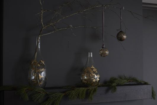 Thumbnail: Gild Leaf Vase