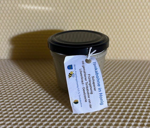 Miniaturbild: Tonkabohne in Honig