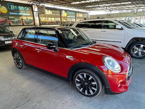 MINI Cooper F55 — foto 14 de 15