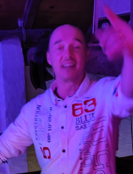 DJ Seavers Zottels Kulturscheune_edited.jpg