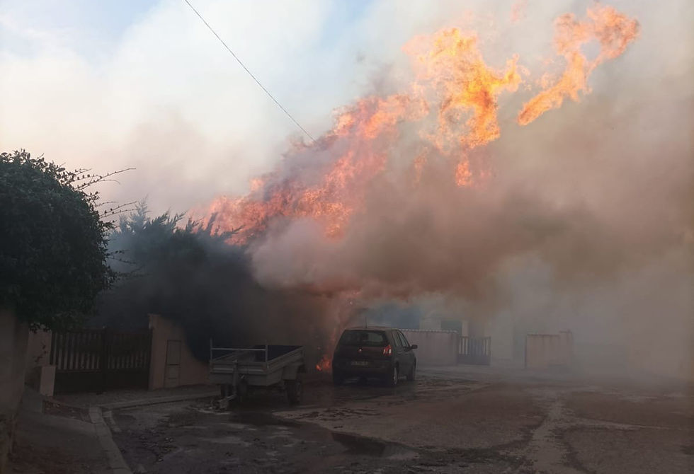 En mission dans l’Aude, nos pompiers du SDIS 28 envoient ces images depuis le front. Feu virulent, vent violent, mais engagement total. (Photo Sdis28)
