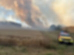 Une solidarité exemplaire sur le terrain : Face à la virulence des flammes ce dimanche 12 juillet en Eure-et-Loir, les agriculteurs locaux se sont massivement mobilisés avec leurs déchaumeurs et citernes pour prêter main-forte aux 158 sapeurs-pompiers engagés.