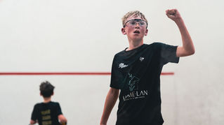 Nolan Davant-Millasseau, l'or au bout de l'effort. Le jeune joueur du C’Chartres Squash offre au club d'Eure-et-Loir un titre de champion de France U13. / Photo DR