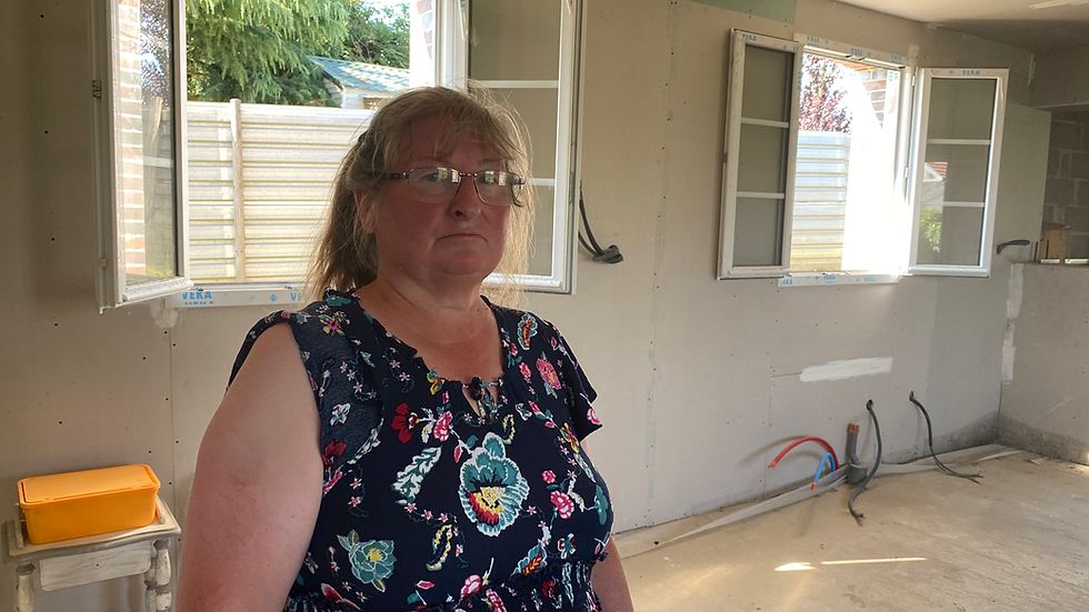 A Favières en Eure-et-Loir, huit ans après l’incendie, la maison de Nathalie Nozen n’est toujours pas reconstruite