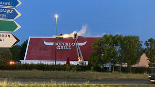 Après l'incendie survenu dans la soirée du dimanche 17 août, la réouverture du restaurant Buffalo Grill à Barjouville (Eure-et-Loir) est suspendu aux conclusions de l'expert de l'assurance.