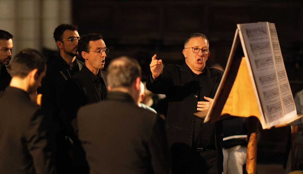 L’ensemble Vox Cantoris et l’organiste Jean-Christophe Revel feront revivre les vêpres baroques de la Fête-Dieu dans la cathédrale de Chartres (Eure-et-Loir), jeudi 14 août à 16h30.
