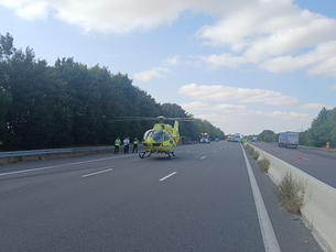 L'hélicoptère des secours est intervenu directement sur l'autoroute A10, coupée à la circulation au niveau de Janville ce jeudi 23 juillet
