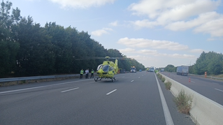 L'hélicoptère des secours est intervenu directement sur l'autoroute A10, coupée à la circulation au niveau de Janville ce jeudi 23 juillet