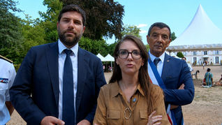 Dreux, le 27 juillet 2026. (De gauche à droite) - Vincent JEANBRUN, Aurore BERGÉ et Abdel-Kader GUERZA, lors de la visite du Domaine de Comteville à l'occasion des « Estivales »