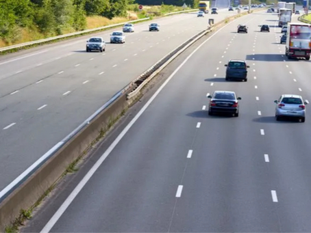 Tempête Nils : face aux vents violents et aux fortes pluies, des restrictions de circulation pour les poids lourds ont été mises en place sur plusieurs autoroutes. Les axes A10 et A11 restent sous vigilance