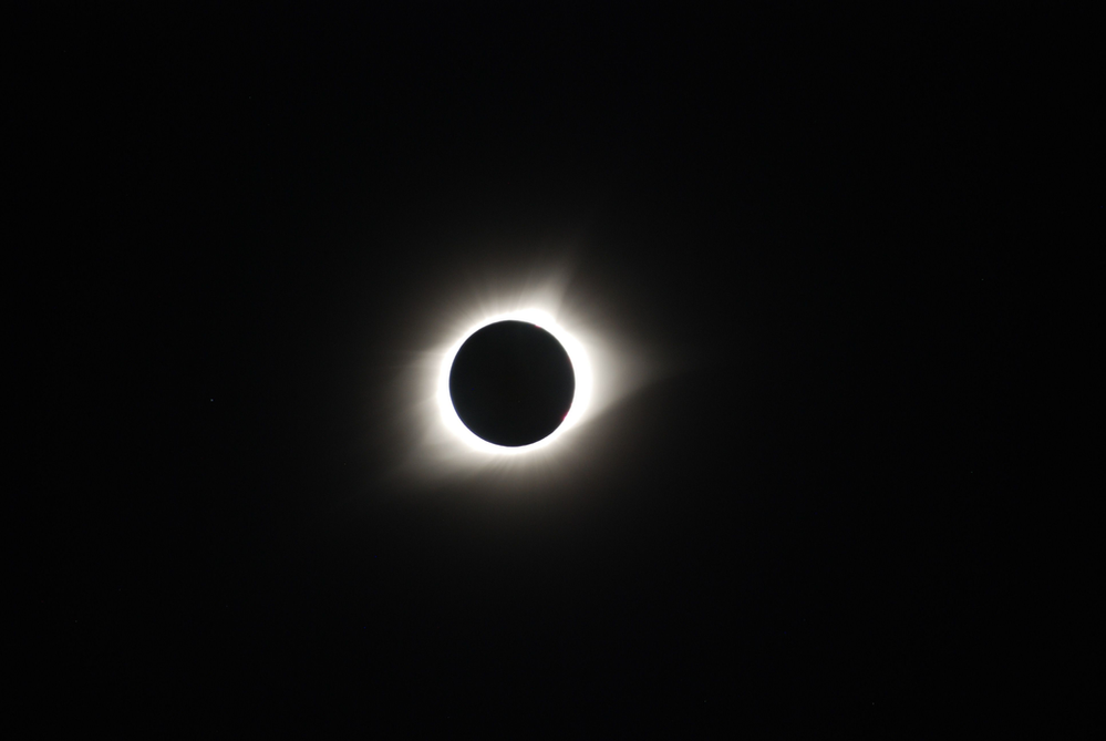 Éclipse solaire du 12 août 2026 : un spectacle d’exception en Eure-et-Loir de 18h45 à 20h50 (pic à 19h50)