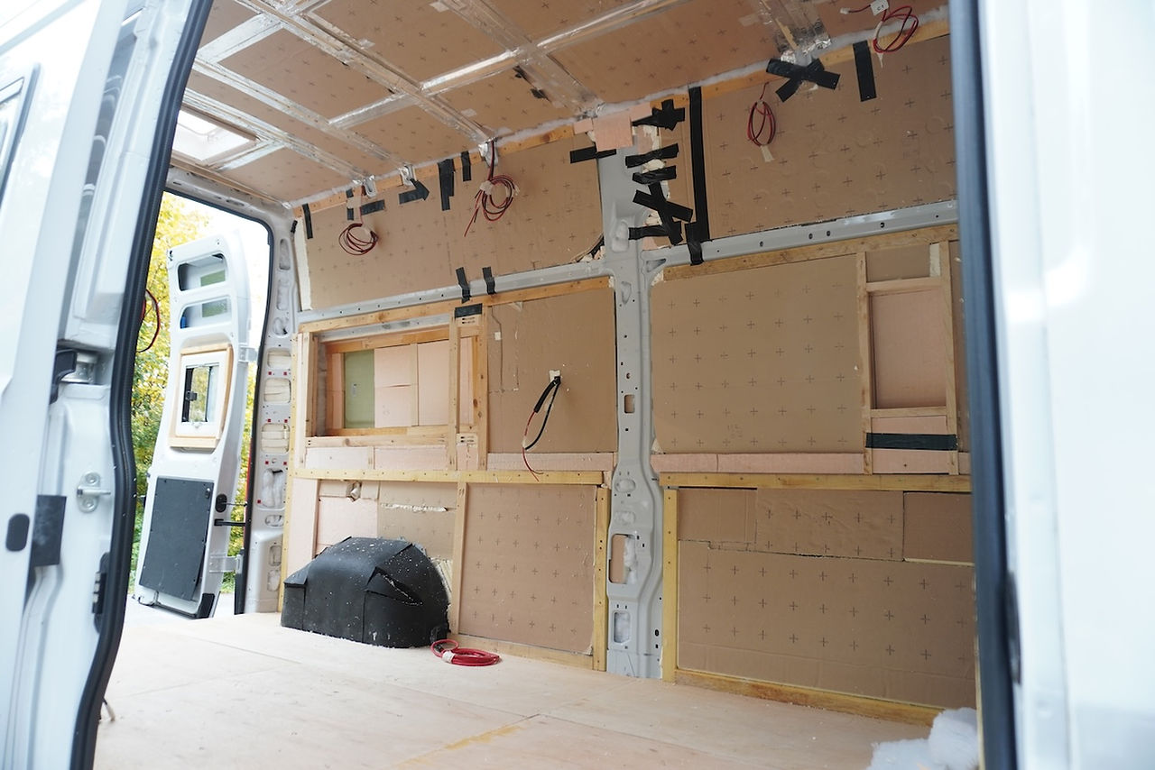 polyiso van walls