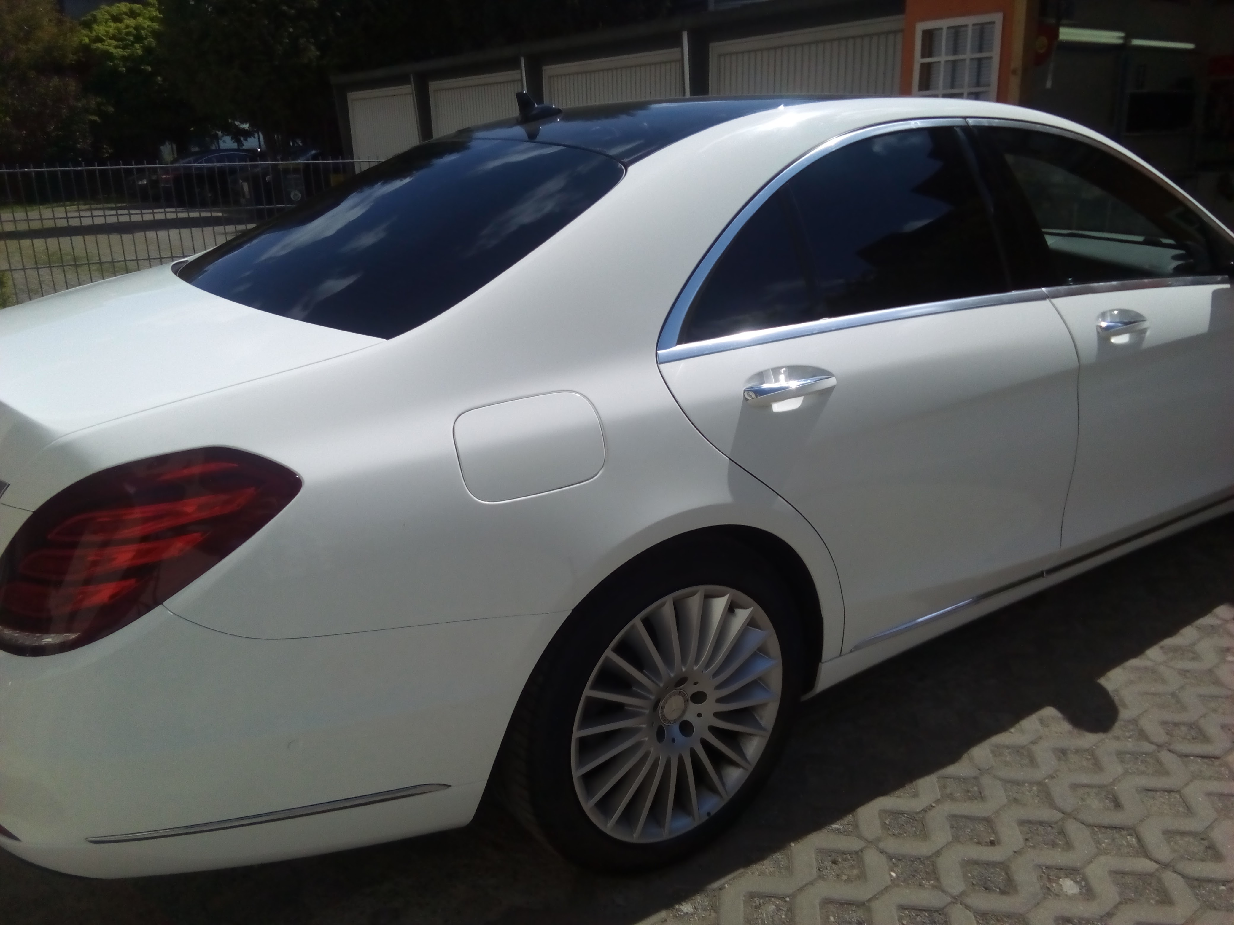 MB E Limoousine