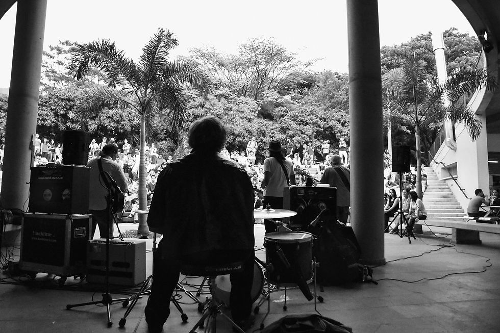 The Cornlickers - Medellín (8/28/2015)