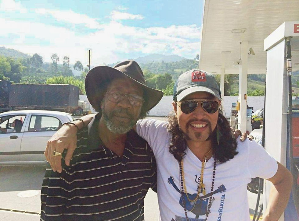On the road to Medellín. Stopping for gas and snacks before taking on the mountain. (8/28/2015)