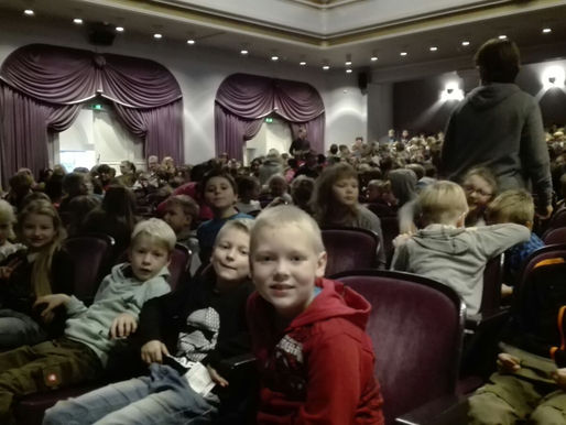 Eingangsphase im Theater