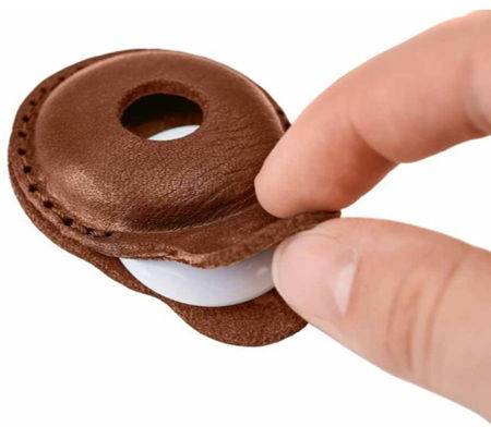 Thumbnail: Hunter - airtag hanger