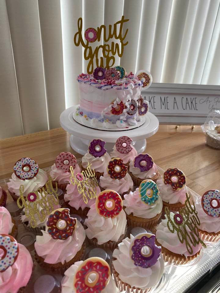 Donut Grow Up Celebration Suite