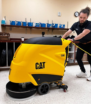 Hard floor cleaning ATI SteamX employee cleaning a hotel floor