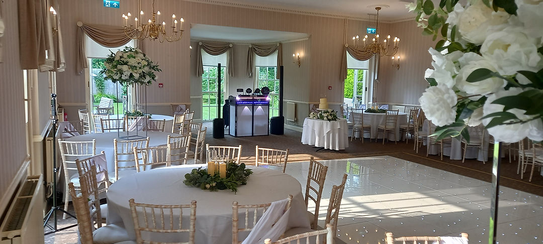 De Courceys Manor 19.jpg