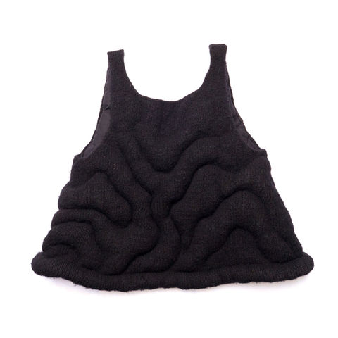 SCULPTURAL TANK HAND KNIT AND FELTED CLAIRE GREIDANUS
