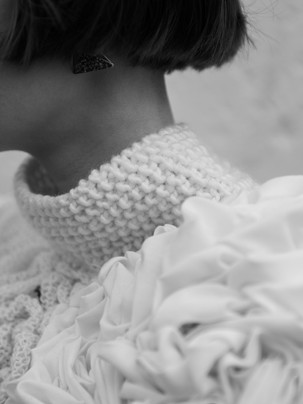 claire greidanus, knitwear, texture, silhouette