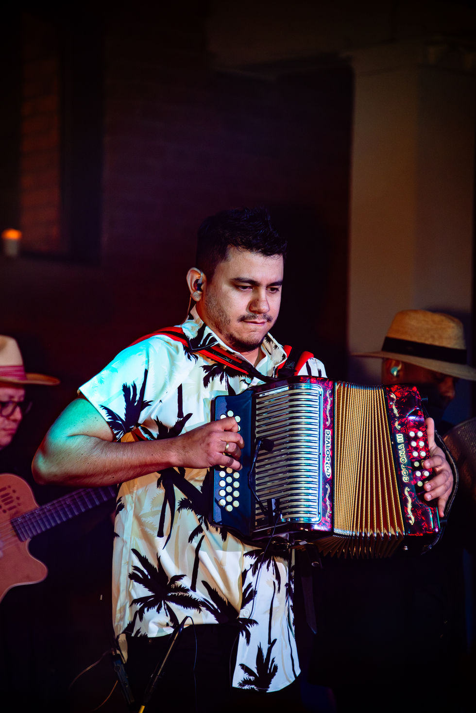Un-Vallenato-En-Canada- (2)