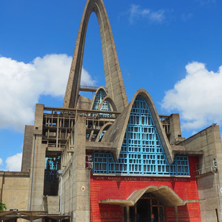 Wallfahrtskirche Nuestra Seniora de la Altagracia (Schutzpatronin der Dom. Rep.) von aussen...