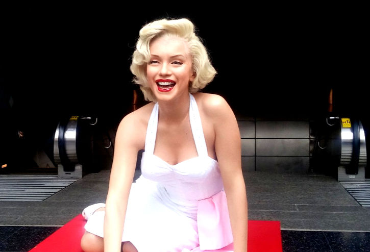 Nas Pegadas de Marilyn Monroe por Los Angeles