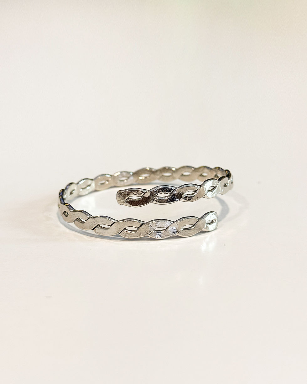 Thumbnail: Looped Cuff