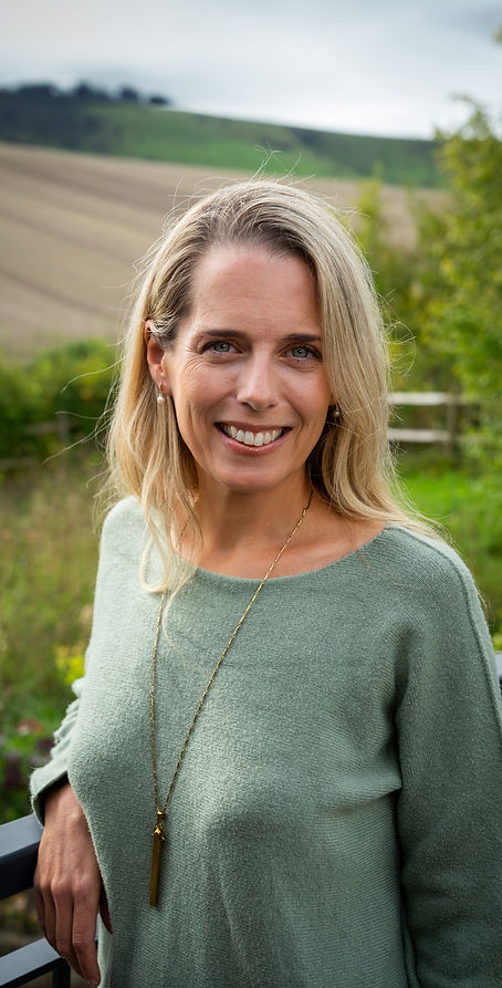 Ellie White