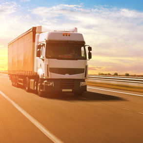 Caminhões rodam até 100 mil km por ano no Brasil, aponta CNT