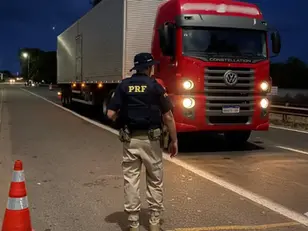 PRF multa 280 motoristas todos os dias por descumprir Lei do Descanso