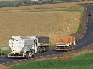 Redução da jornada pode acrescentar R$ 11,9 bilhões aos custos do transporte de cargas no Brasil
