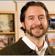 Healy Headshot.jpg