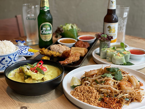 Thai Food, Green Curry, Pad Thai, Beer, Spring Rolls, Fish Cakes, Prawn Toast