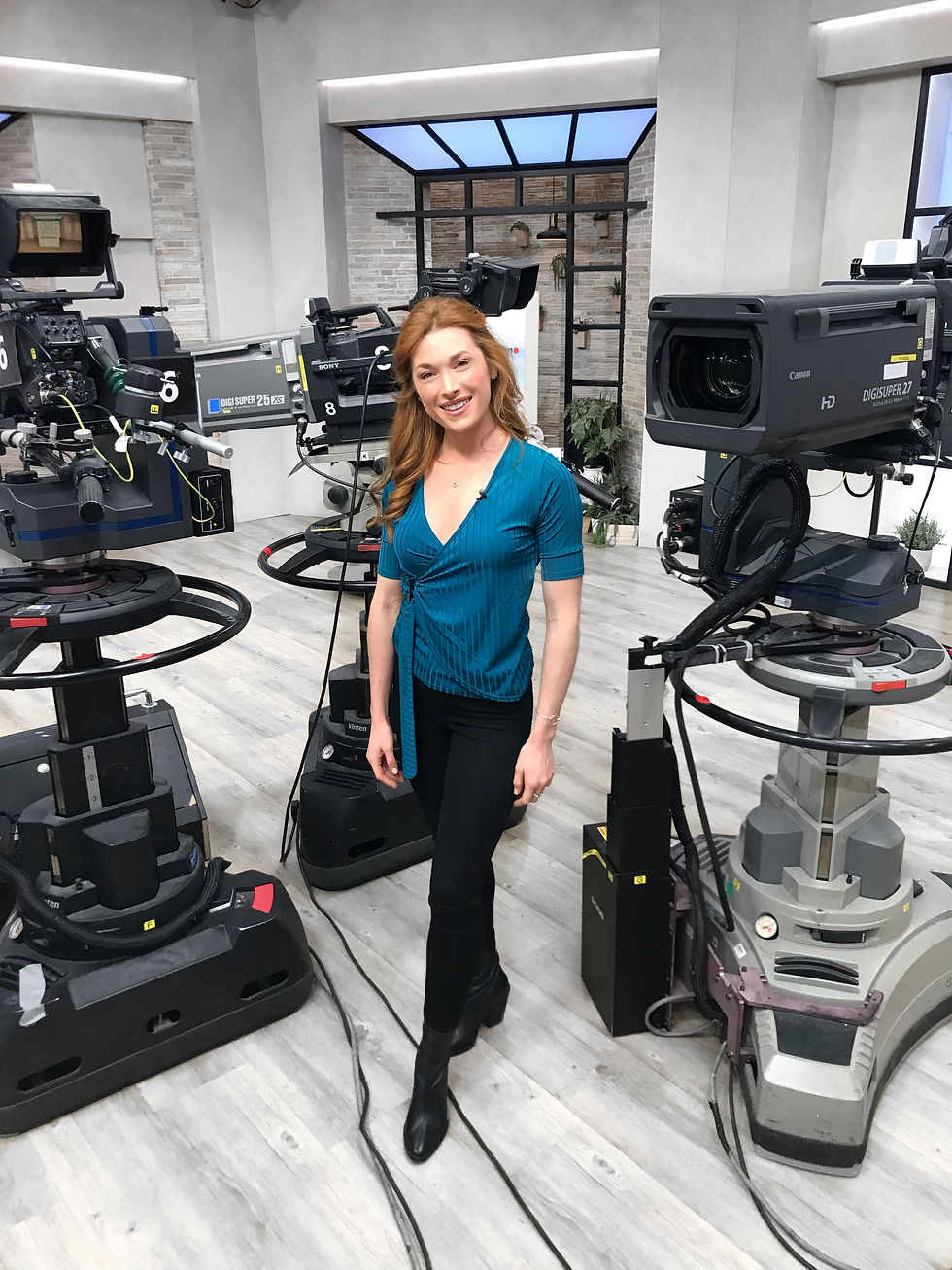 Hannah Rees Behind The Scenes