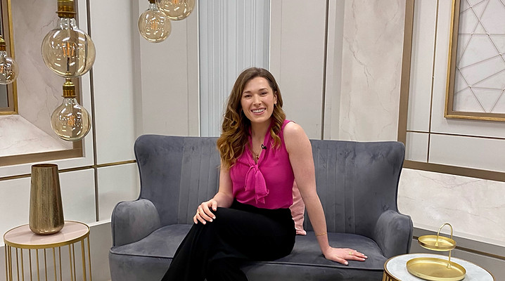 Hannah Rees on sofa life coach.JPG