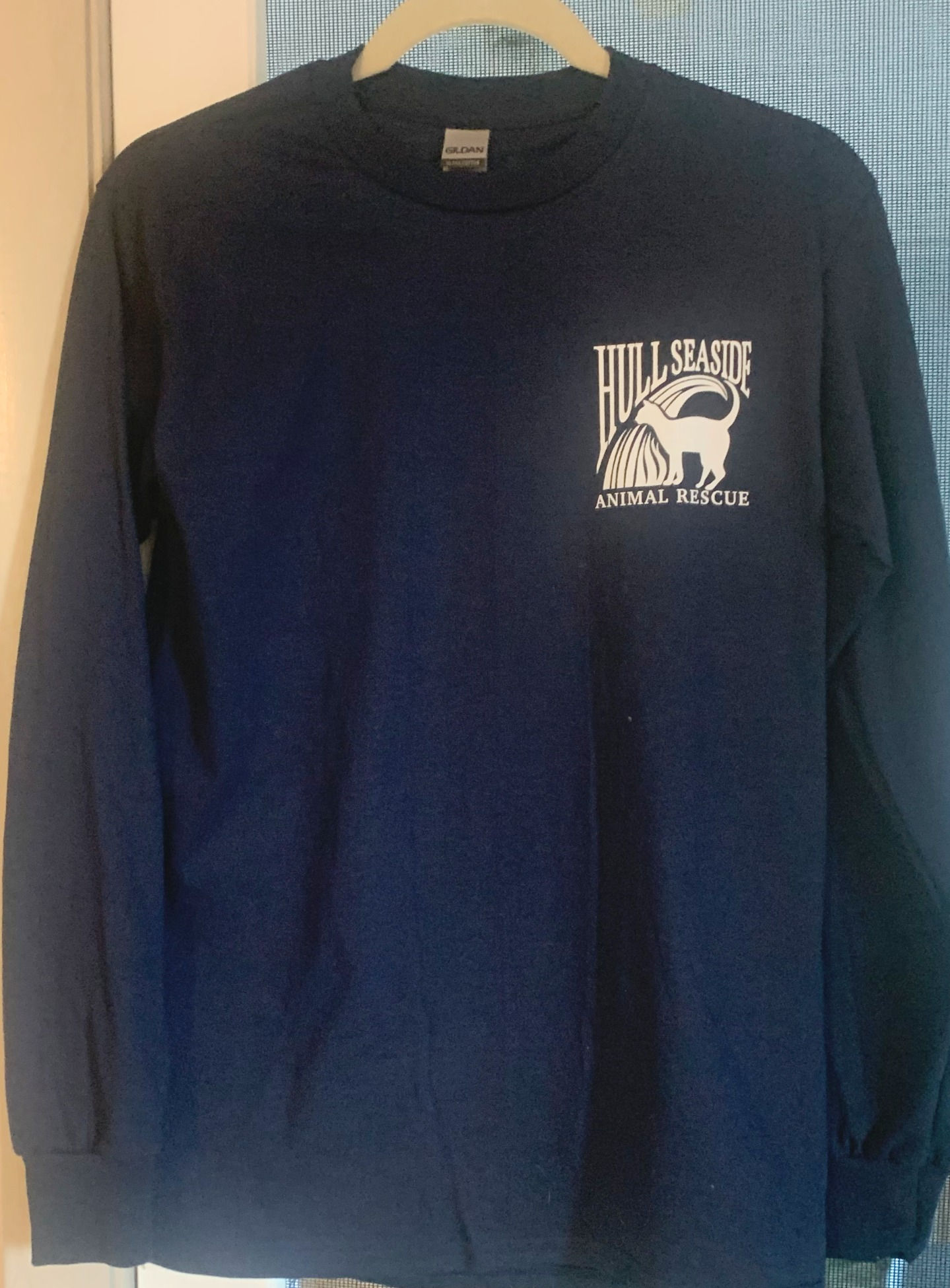 Navy long sleeve t-shirt