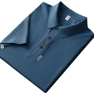 Estilo e Conforto para Todas as Ocasiões
Descubra a combinação perfeita de elegância e praticidade com nossa Camisa Polo Masculina. Disponível em uma variedade de cores modernas e sofisticadas, essa peça é ideal para quem busca um visual versátil, seja para o trabalho, ocasiões casuais ou momentos de lazer.
Essa camisa polo é a escolha perfeita para quem busca conforto sem abrir mão do estilo. Transforme o seu guarda-roupa com essa peça essencial!