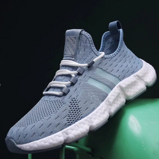 Design Minimalista com Conforto e Estilo Atualizado
O Tênis Fashion New Sport Off-White é a evolução dos modelos anteriores, combinando os melhores elementos da primeira e segunda versões, mas com um toque visual mais clean. Com menos detalhes aparentes e foco no conforto, esse modelo é perfeito para quem busca um visual moderno e discreto.
O Tênis Fashion New Sport Off-White oferece a combinação perfeita de estilo e funcionalidade para quem busca algo atualizado, sem abrir mão do conforto.
