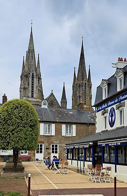 Boutique-Pontmain_edited.jpg