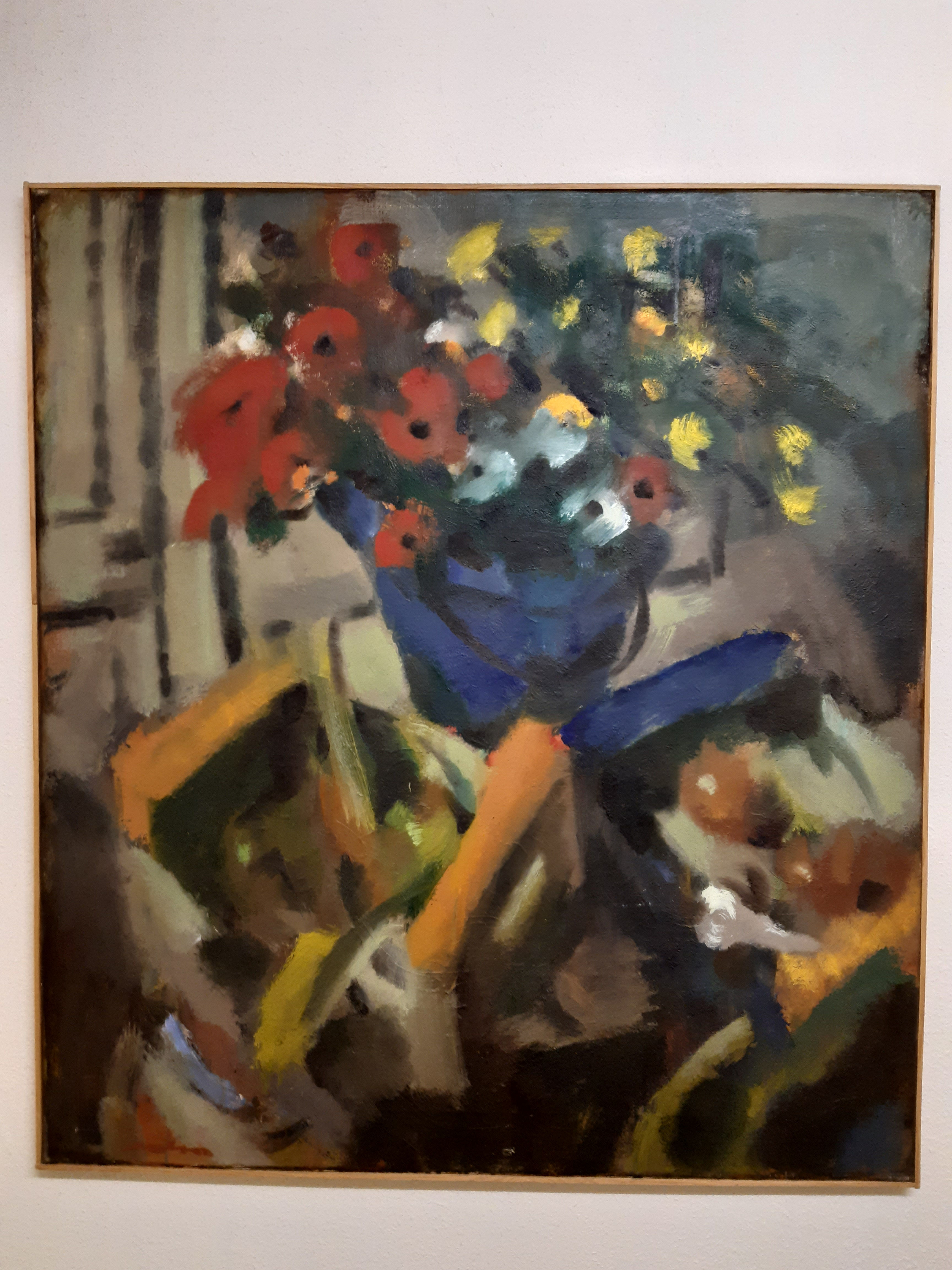 Blauwe vaas met klaprozen (en 2 kistjes).