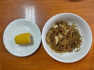 トウキビと焼きそば