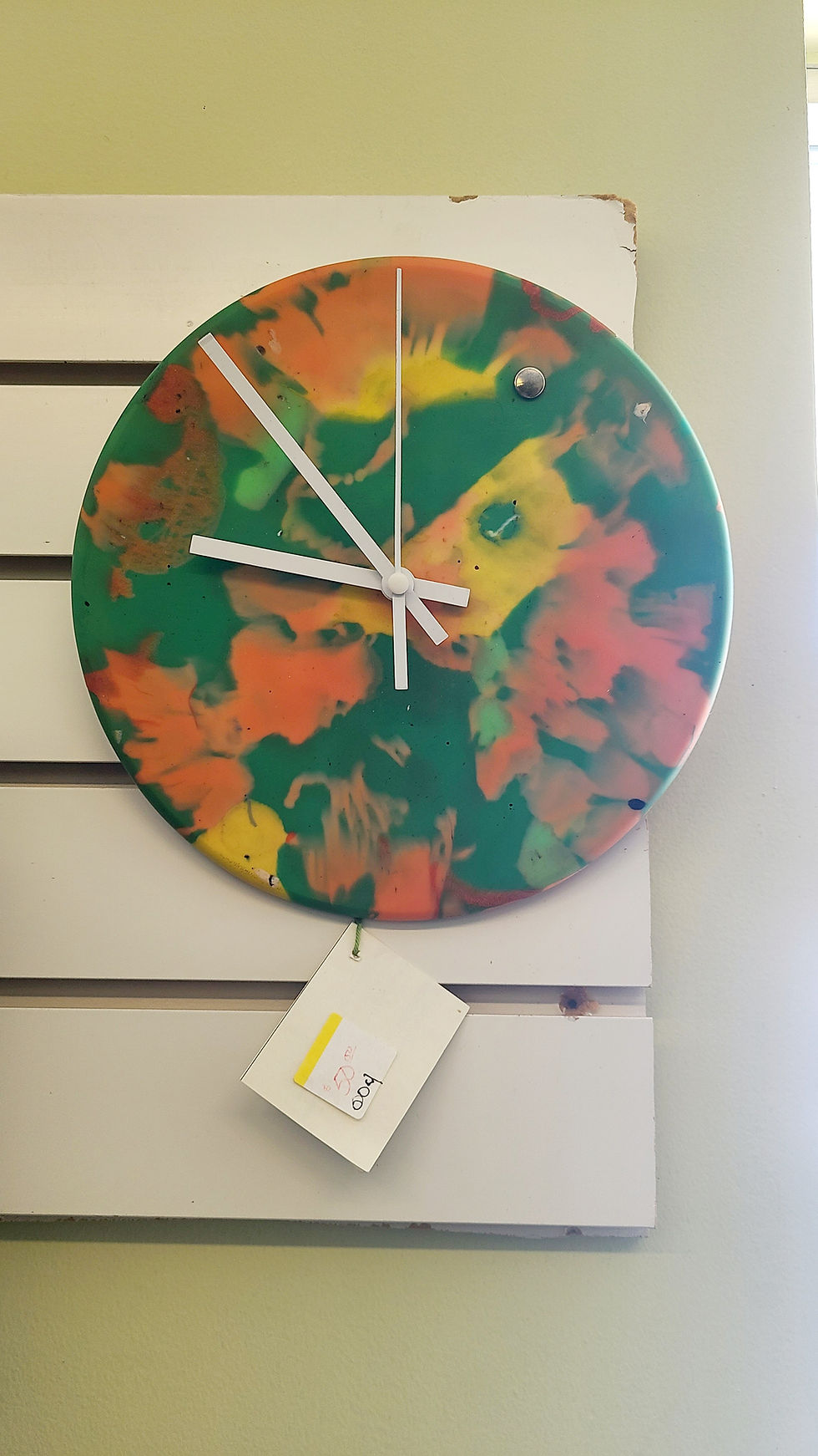 Thumbnail: reTHink upcycled wall clocks (ID 004)